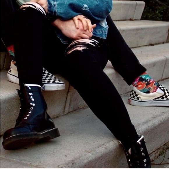 Black Ripped American Eagle Jeans Vintage Size 6 - Picture 2 of 8